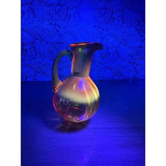 Vintage hand blown glass pitcher Amber/Maganese - Picture 4 of 9